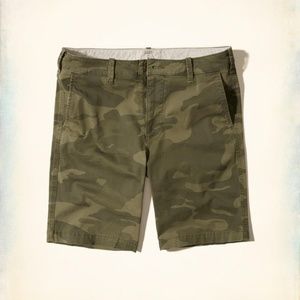 Hollister Men's size 28 Camouflage shorts NWT